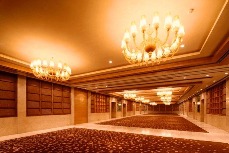 Radisson Blu Hotel New Delhi Dwarka Interior foto The Grand Ballroom